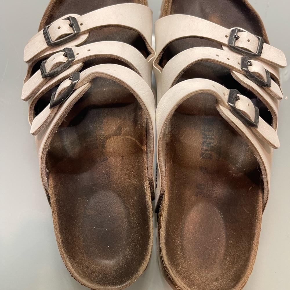 Birkenstock 3 strap buckle SZ 38